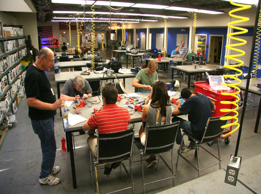 makerspace-tables